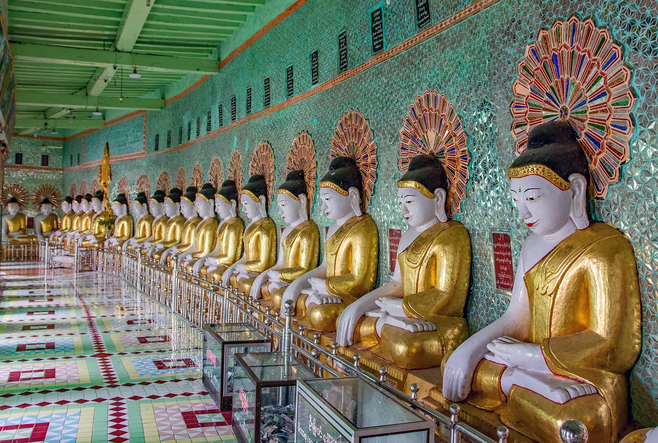 Sculpture Statue Buddha Art Gold  - Thailand_becausewecan / Pixabay