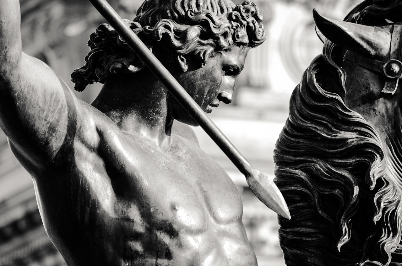 Sculpture Warrior Man Spear Reiter  - wal_172619 / Pixabay