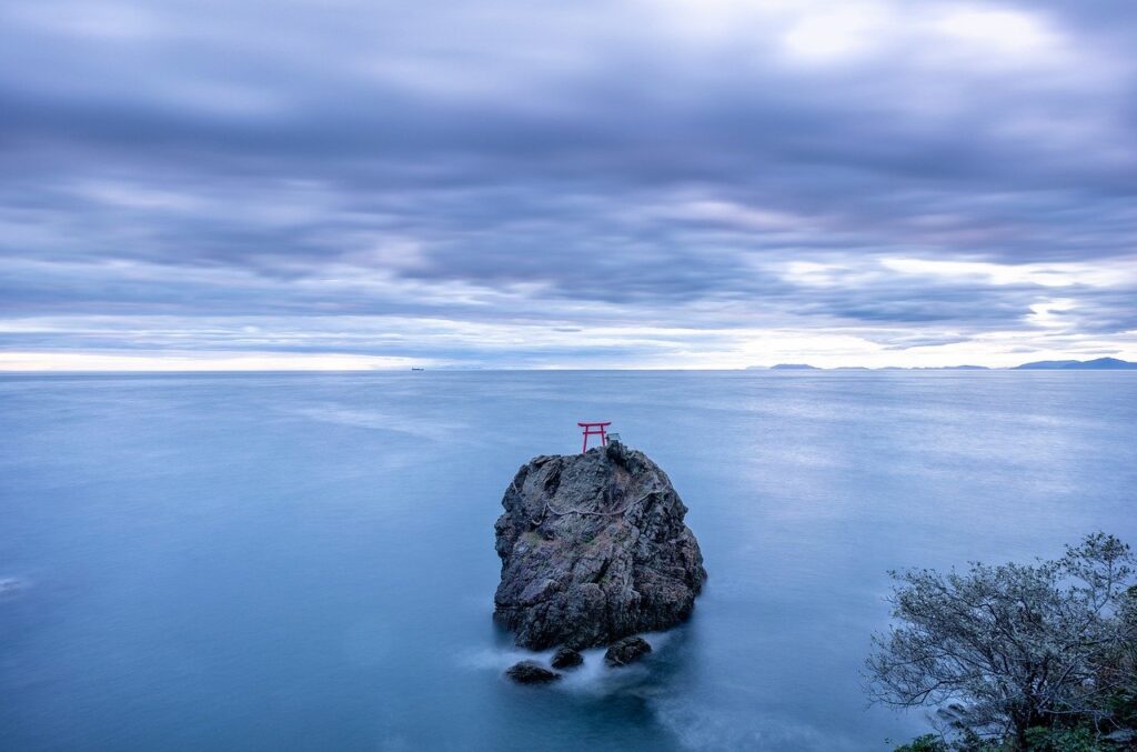 Sea Coast Seascape Big Rock  - KANENORI / Pixabay