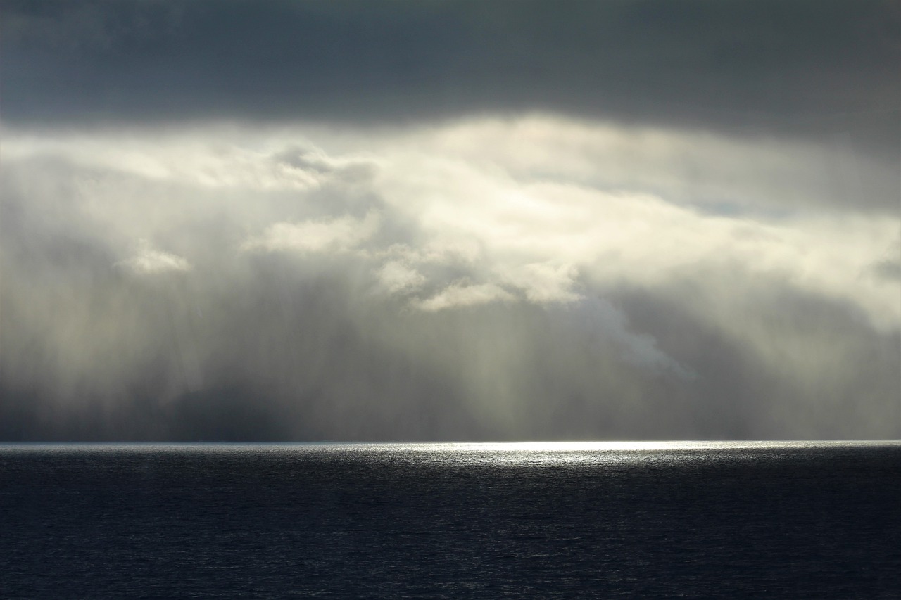 Seascape Sea Ocean Water Horizon - StElsa / Pixabay