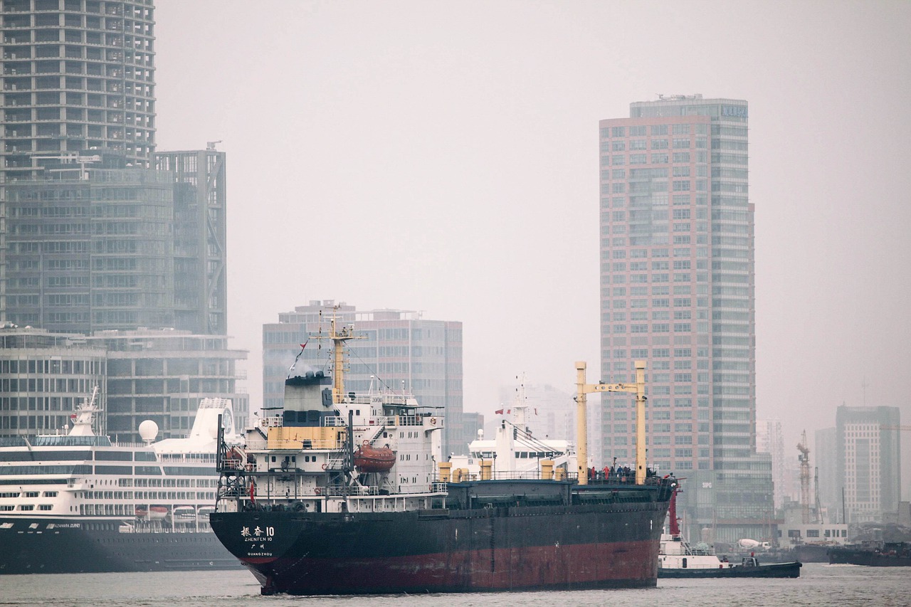 Shanghai Sea Ship China Lujiazui - rogermk / Pixabay