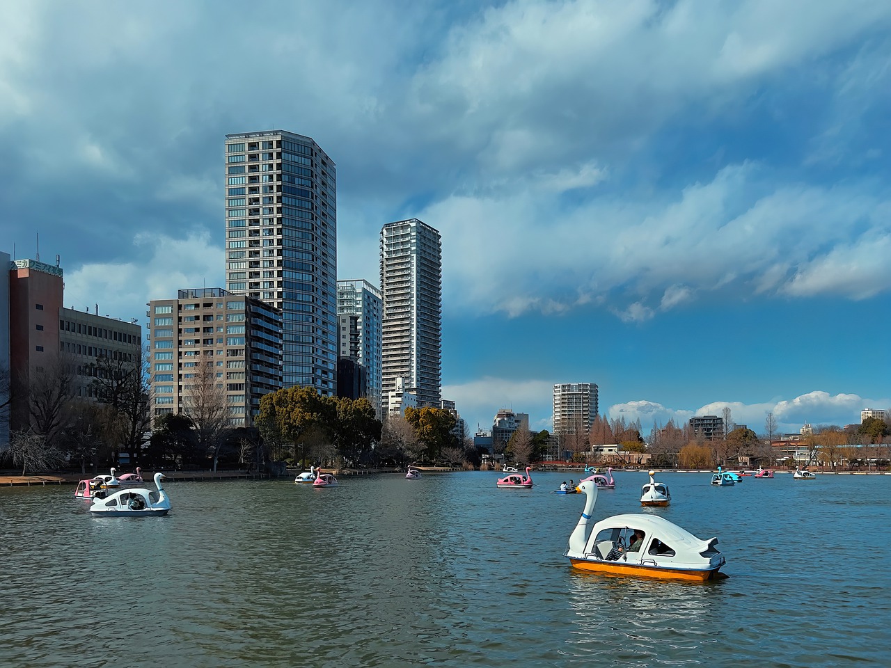 Shinobazu Pond Japan Buildings City - thedlkr / Pixabay