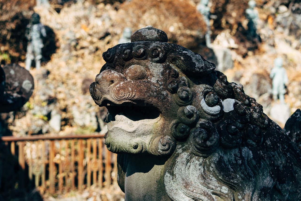 Shrine Shinto Mount Takao Lion  - viarami / Pixabay