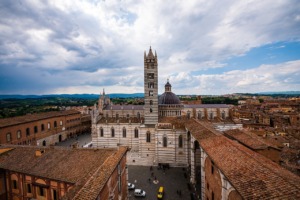 Siena City Italy Old City  - MARTINOPHUC / Pixabay