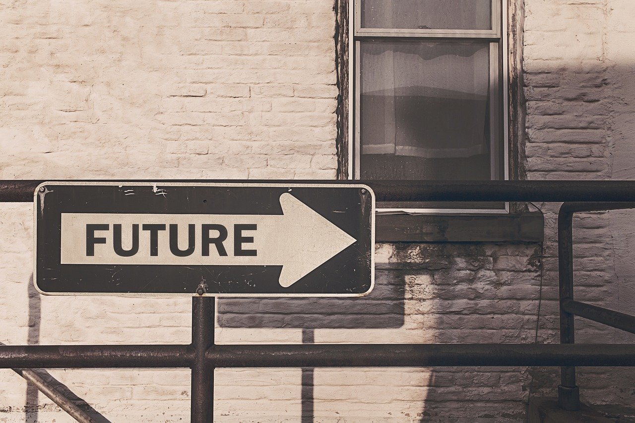 Sign Arrow Future Symbol Next  - Tumisu / Pixabay