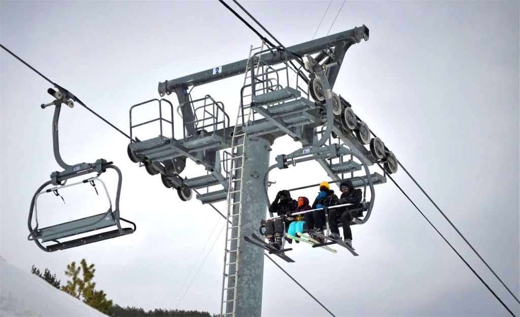 Ski Lift Ski Tow Chair Lift Winter  - byfotoahmet / Pixabay