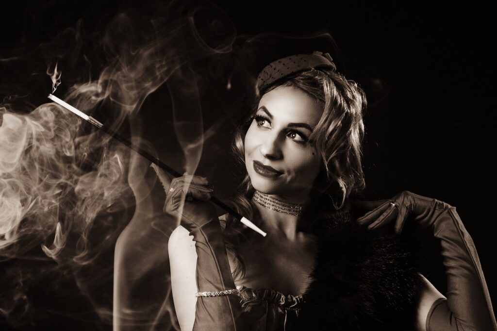 Smoke Cigarettes Smoking Mouthpiece  - Victoria_Borodinova / Pixabay