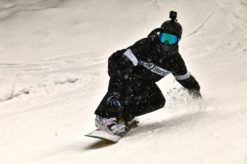 Snowboard Snowboarders Competition  - Elf-Moondance / Pixabay