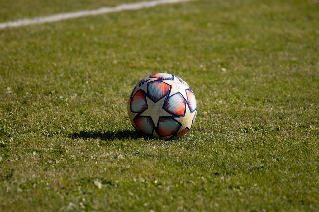 Soccer Soccer Ball Football  - photoloni / Pixabay