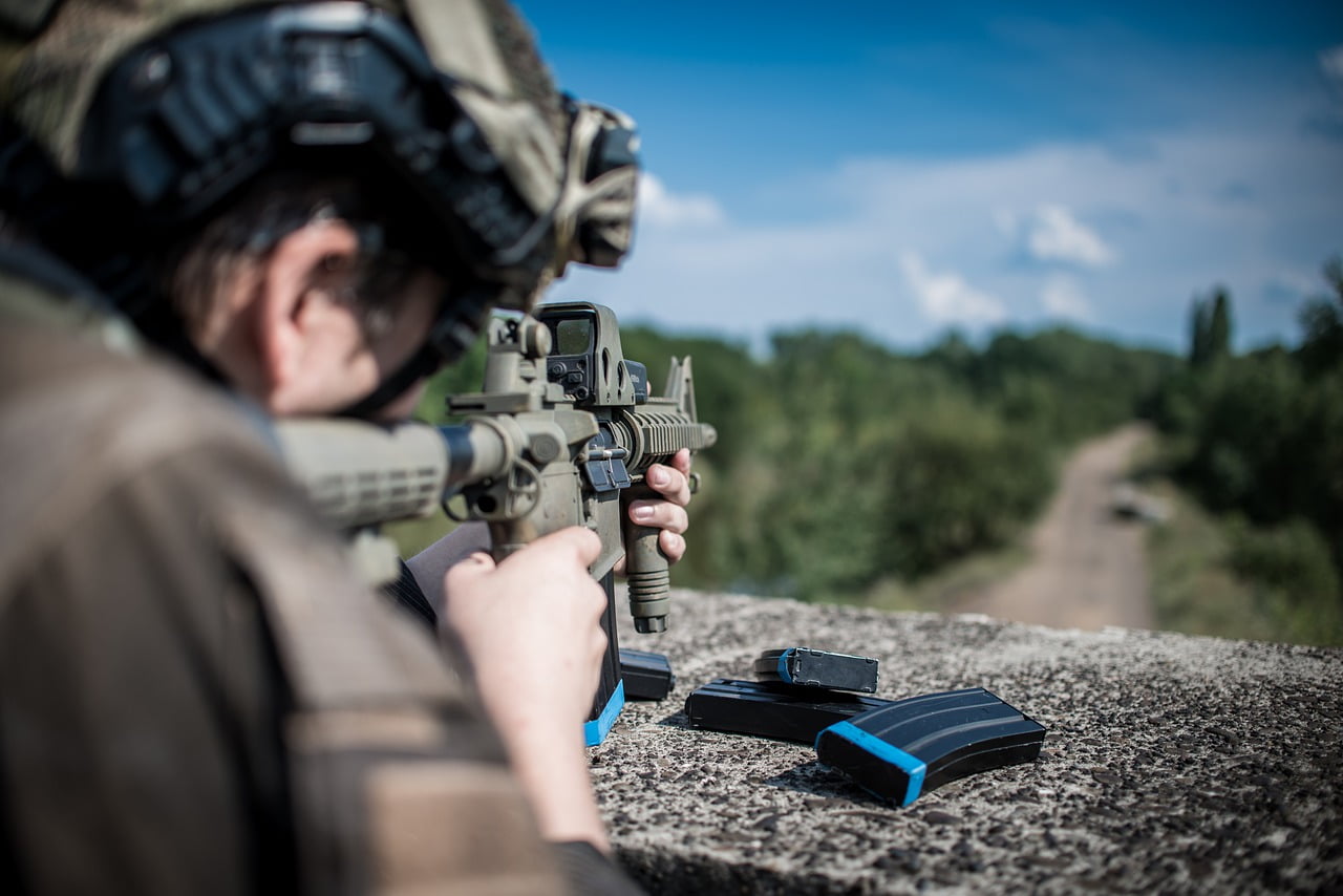 Soldier The War The Army Conflict  - tprzem / Pixabay