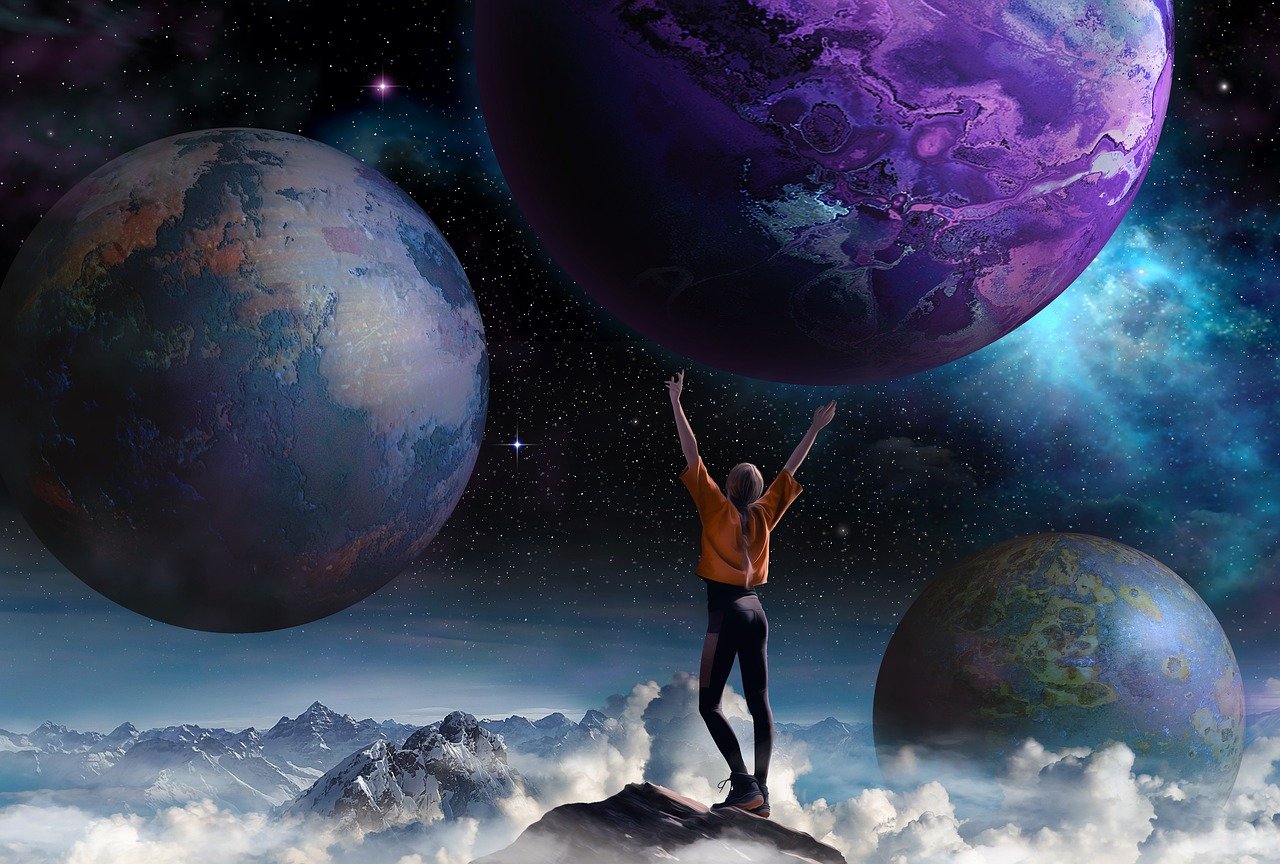 Space Planets Woman Clouds - gene1970 / Pixabay