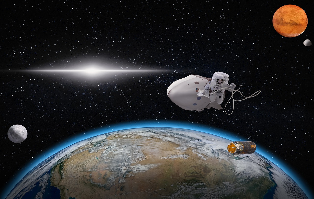 Space Voyage Earth Outer Space  - mollyroselee / Pixabay