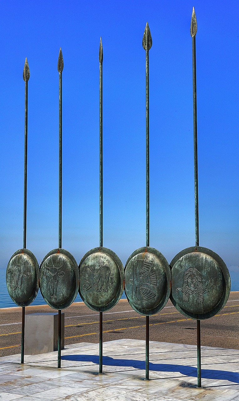 Spears Shields Sculpture Display  - RichardMc / Pixabay