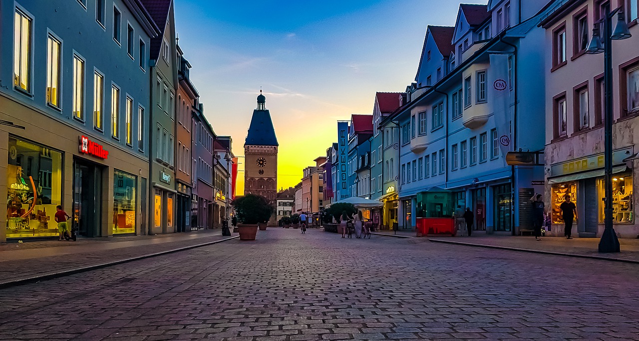 Speyer Street City Sunset Road - MarioPhoto / Pixabay