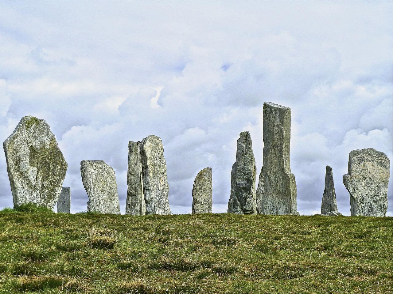 Standing Stones Pagan Religion - MemoryCatcher / Pixabay
