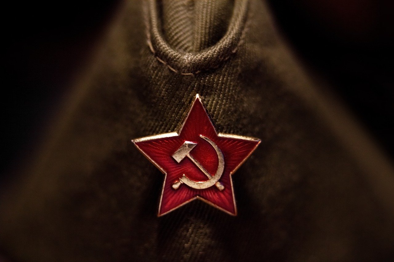 Star Red Army    - NikolayFrolochkin / Pixabay