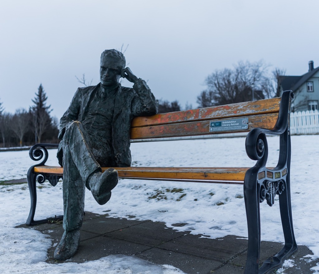 Statue Bench Snow Sitting  - Time1337 / Pixabay
