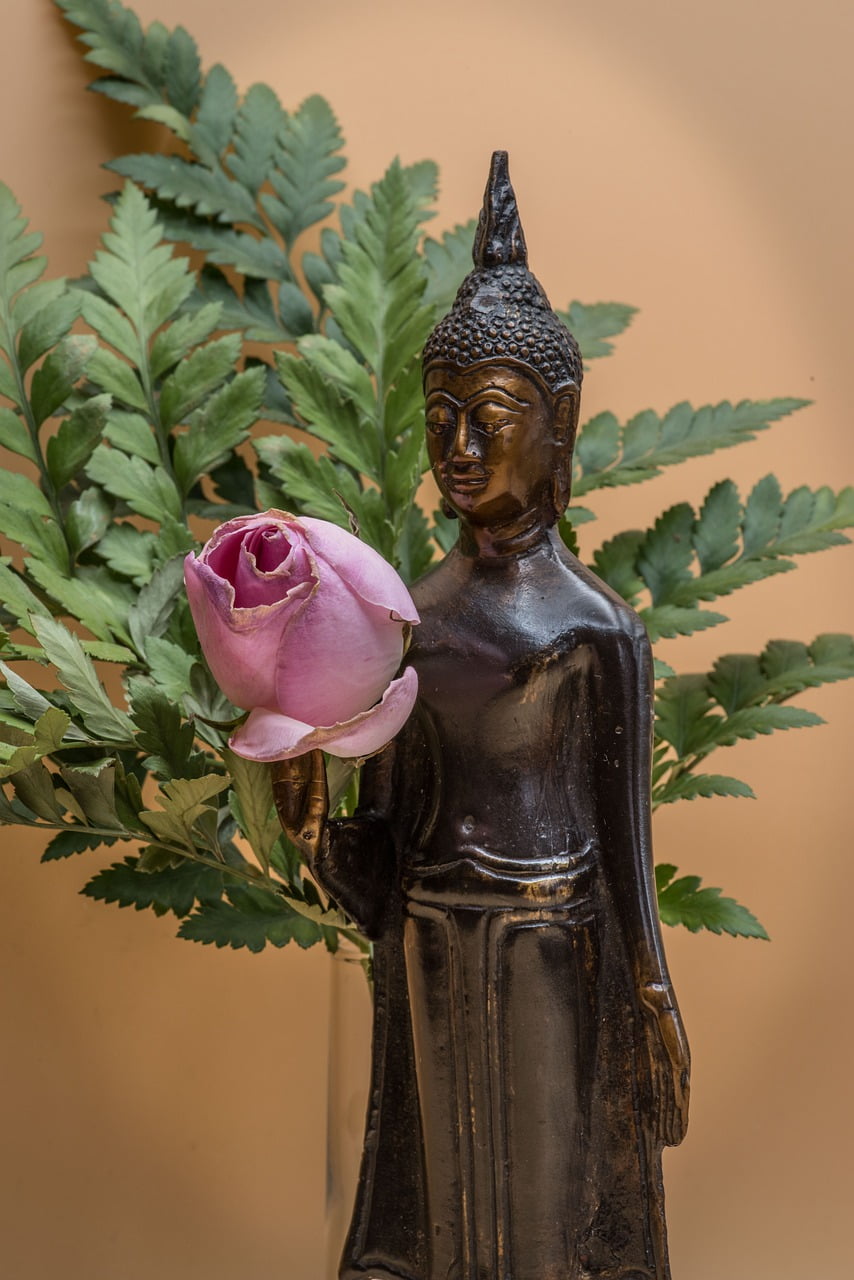 Statue Buddah Sculpture Religion  - emkanicepic / Pixabay