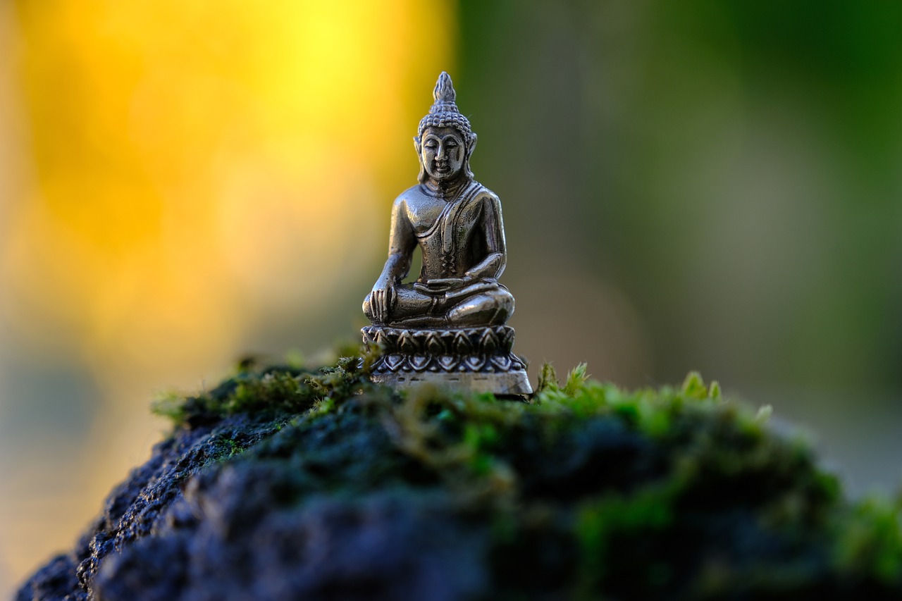 Statue Buddha Meditation Buddhism - NIL-Foto / Pixabay