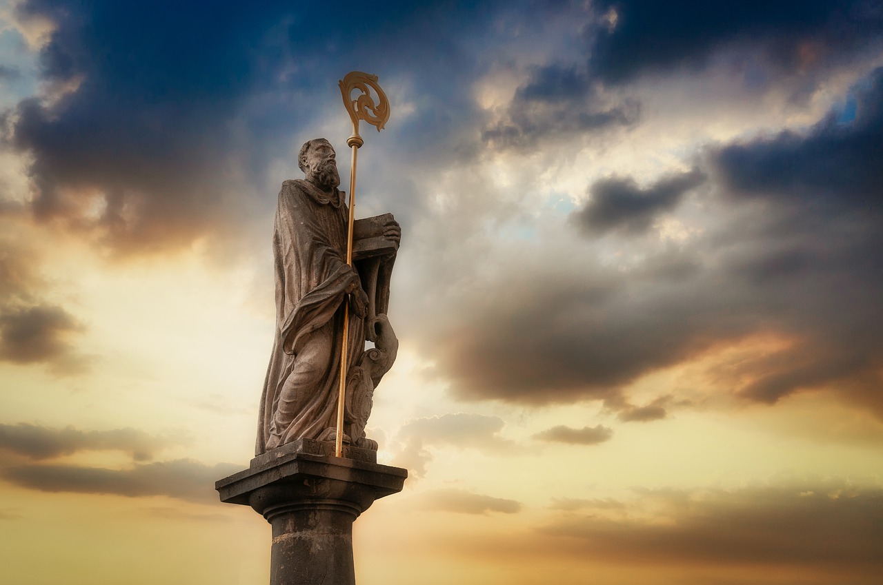 Statue Saint Benedict Religion - Franz26 / Pixabay