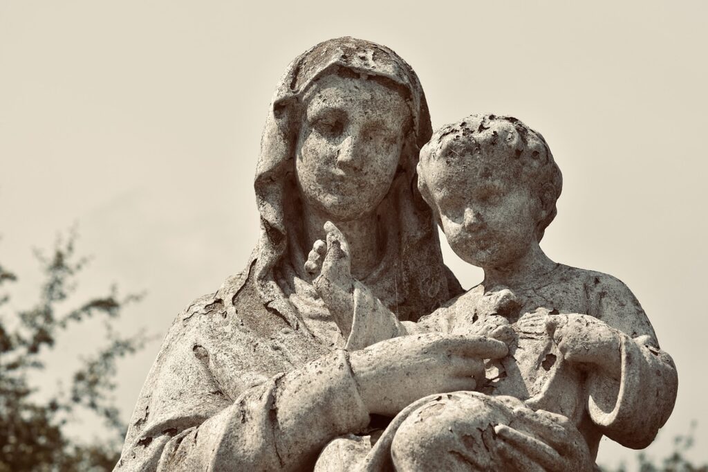 Statue Sculpture Holy Virgin Mary  - JACLOU-DL / Pixabay