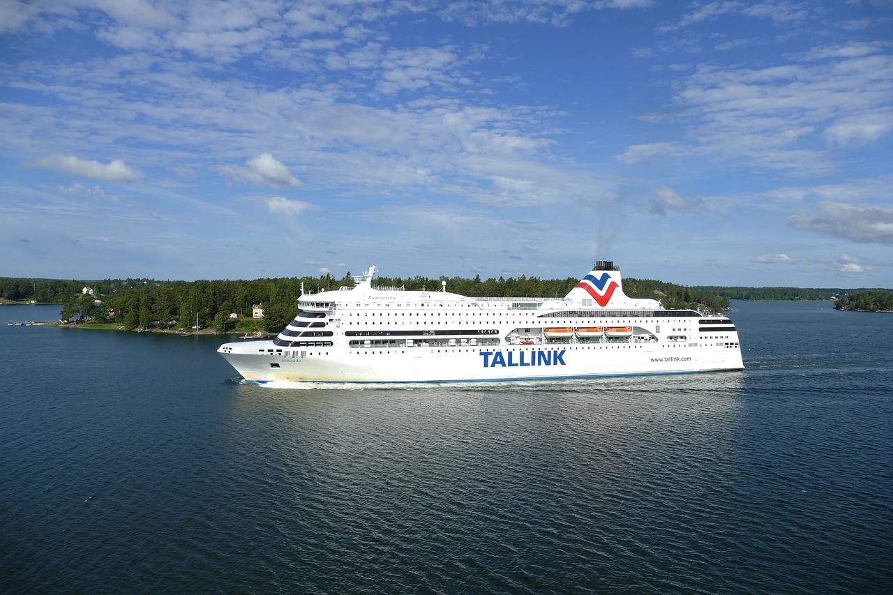 Stockholm Sweden Ferry Sharpen - falco / Pixabay