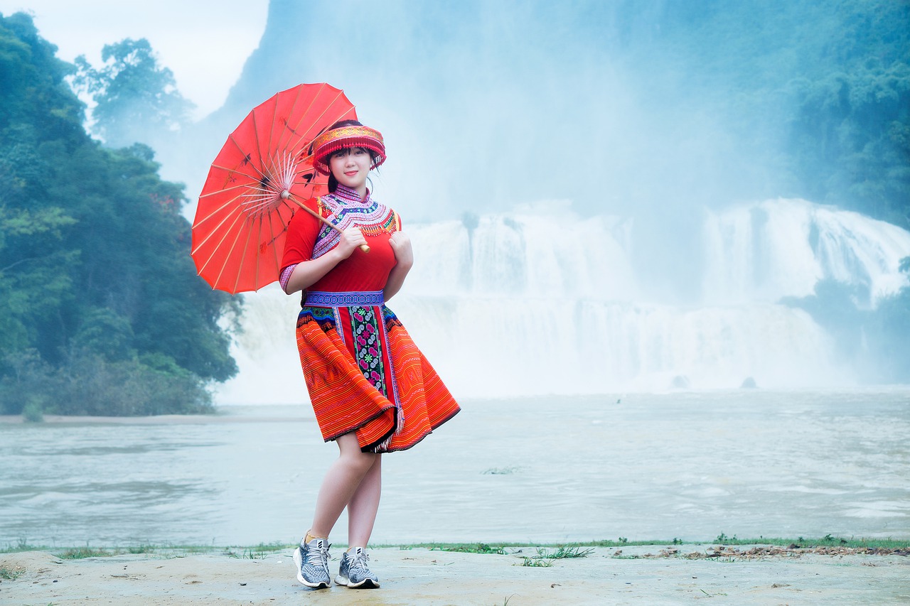 Stream Water Beautiful Woman  - KhamphaVlog / Pixabay