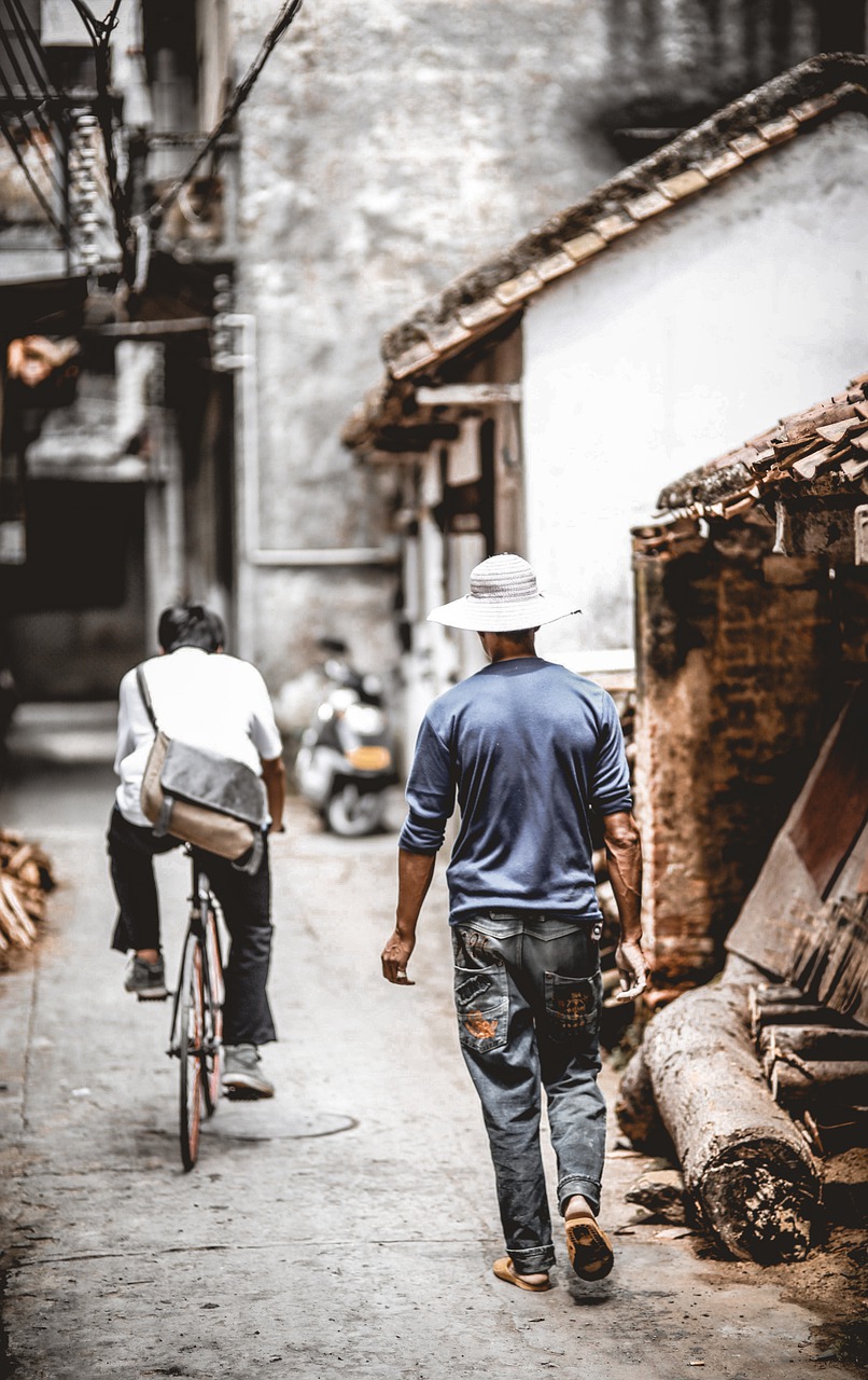 Street People Houses Buildings  - tkirkgoz / Pixabay