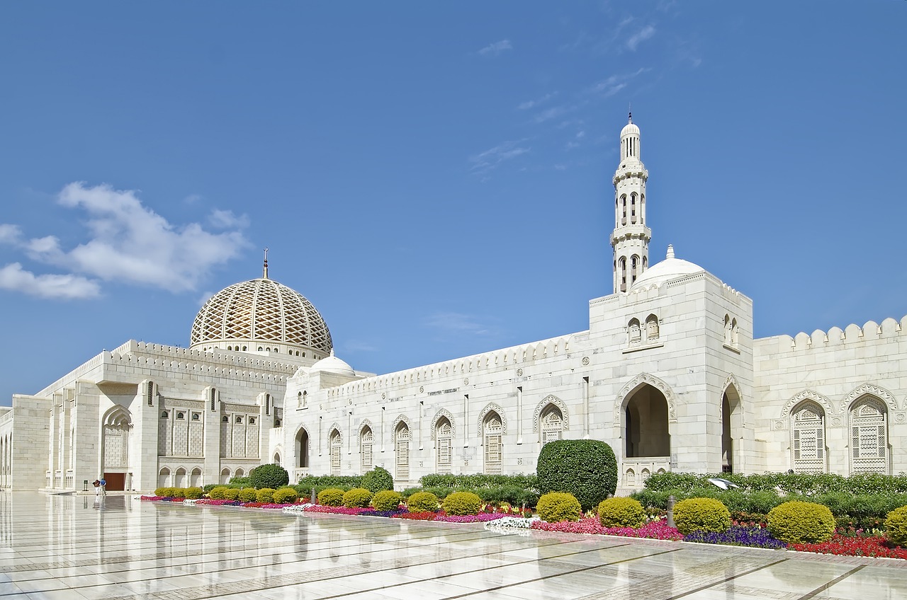 Sultan Qaboos Grand Mosque Oman - Makalu / Pixabay