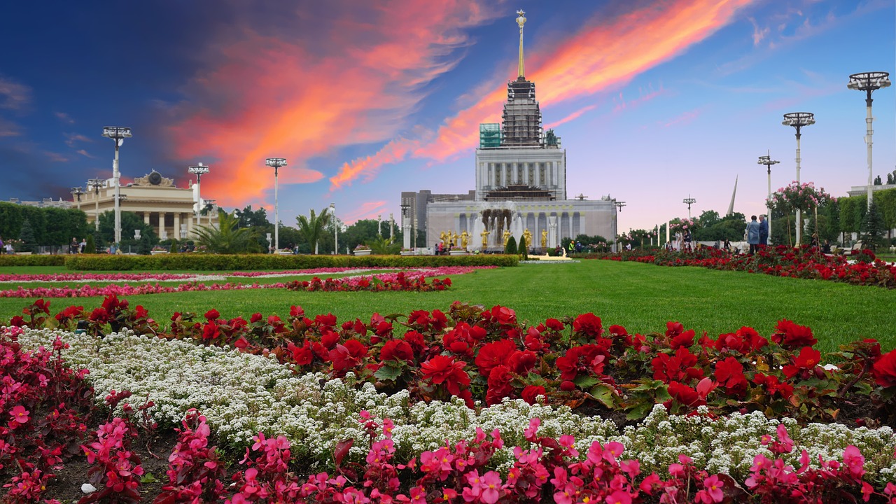 Sunset Building Russia City Sky  - Greenstock / Pixabay