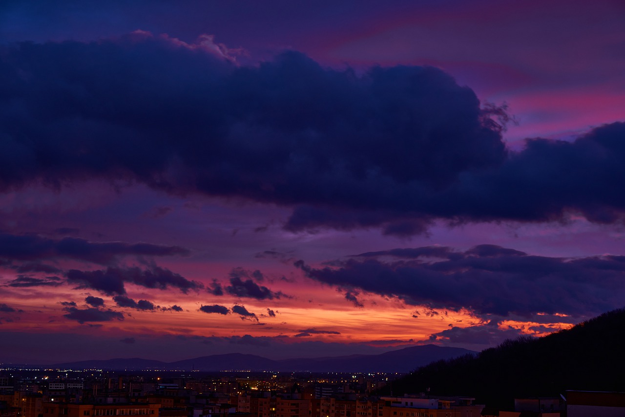 Sunset City Cityscape Skyling  - ncsmnd / Pixabay