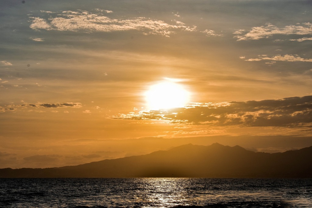 Sunset Sun Beach Sea Coast Sky  - melissa_es85 / Pixabay