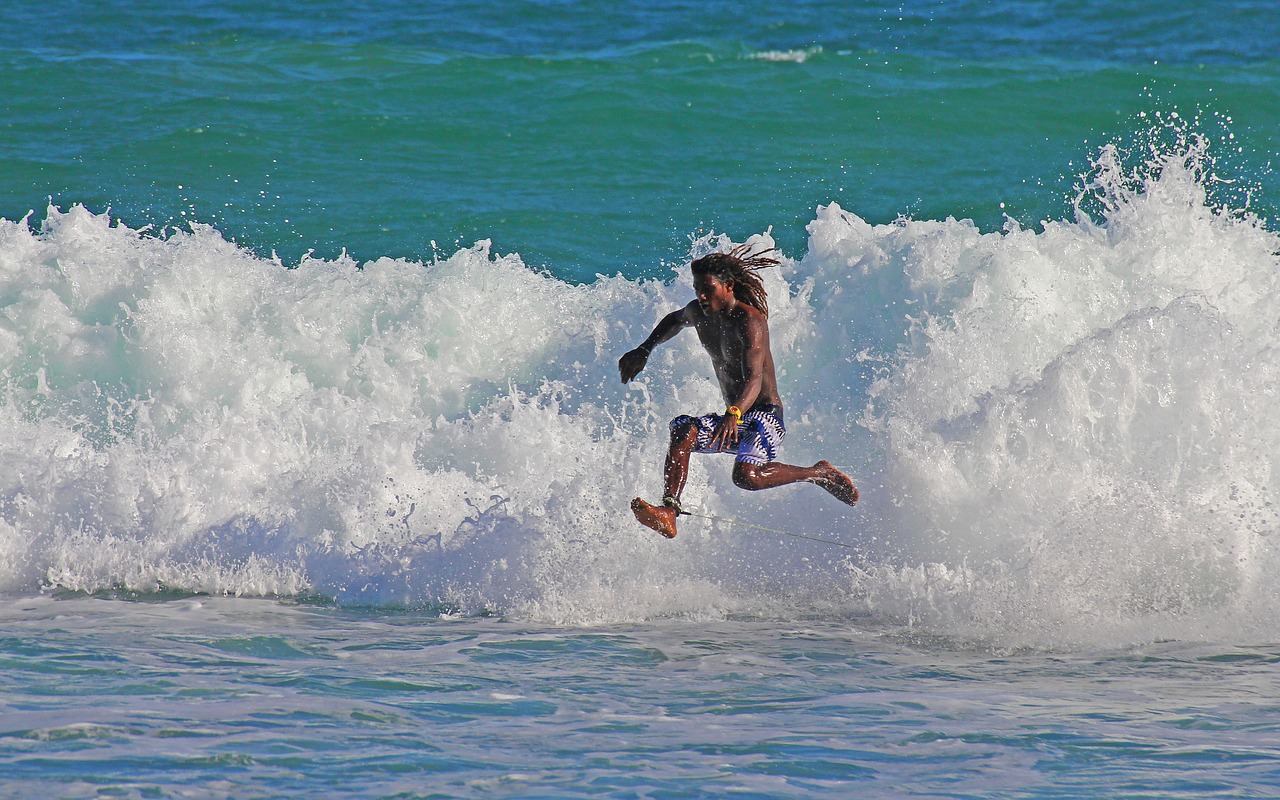 Surfing Run Sport Adrenaline Magic  - DaKub / Pixabay