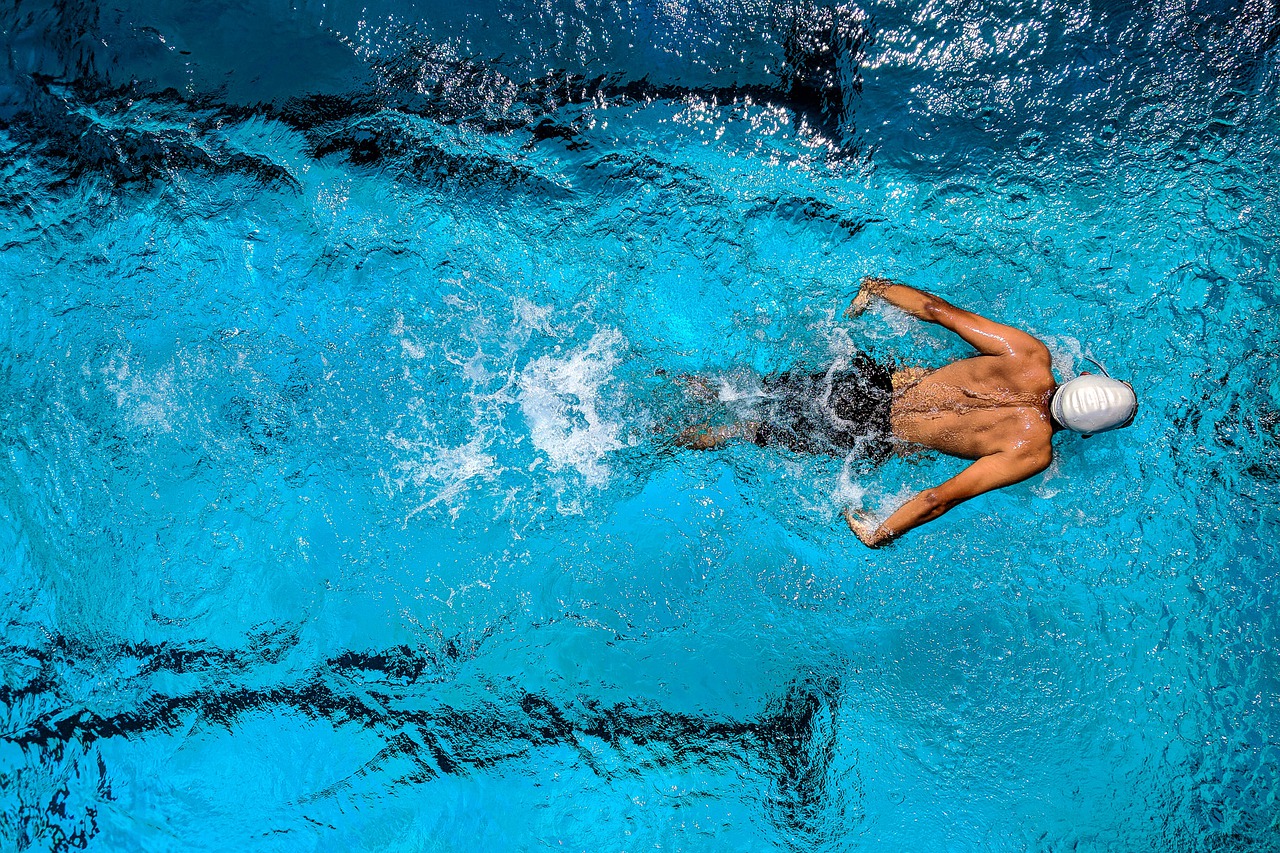 Swimming Swimmer Pool Race Athlete  - Elf-Moondance / Pixabay