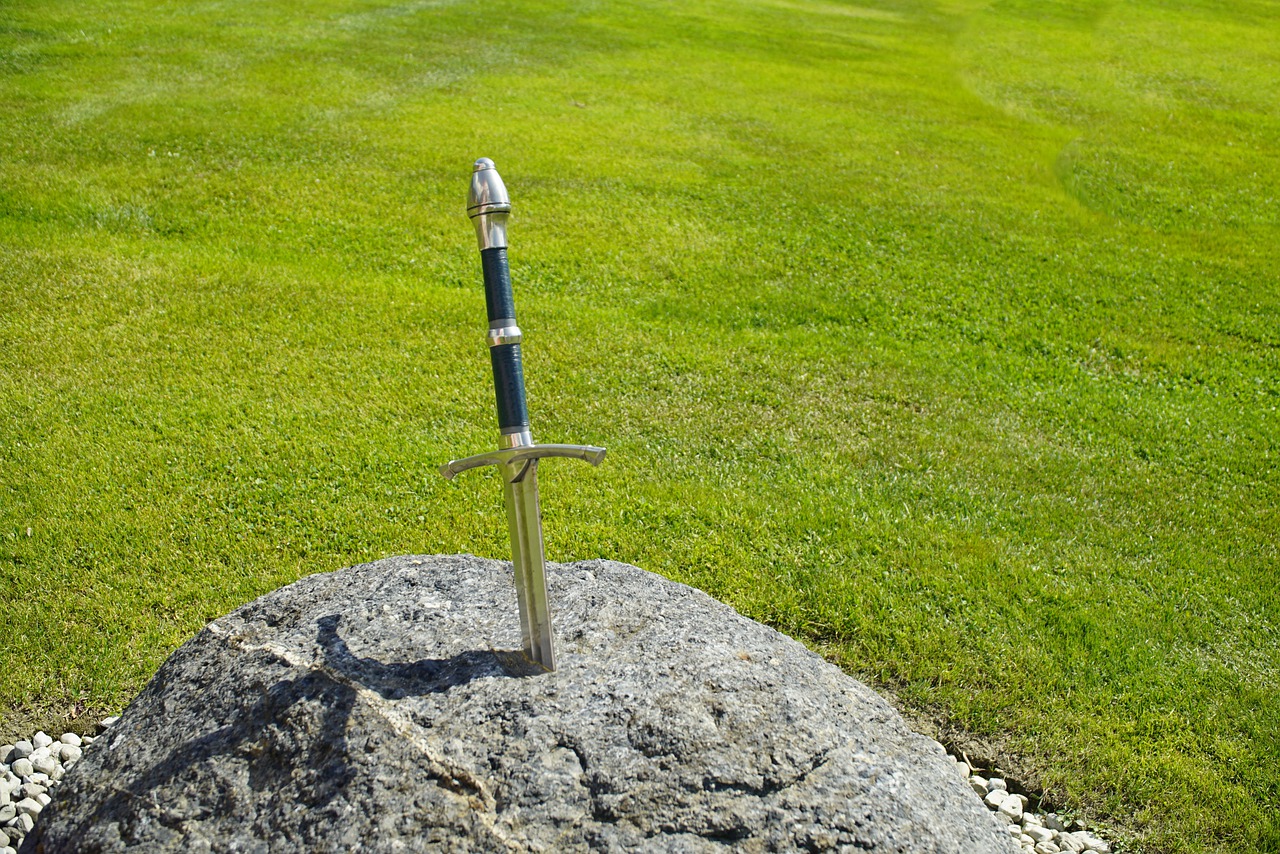 Sword Legend Arthur Stone Rock  - jhenning_beauty_of_nature / Pixabay