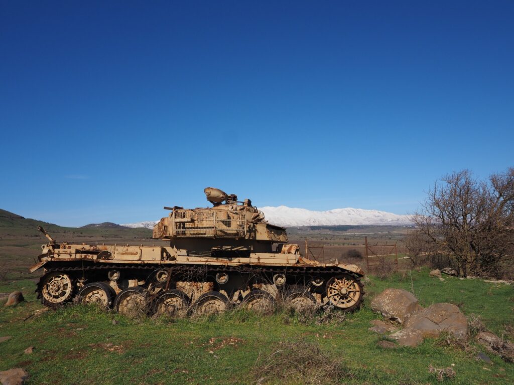 Tank Military Shooter Gun Steel  - panterxart / Pixabay