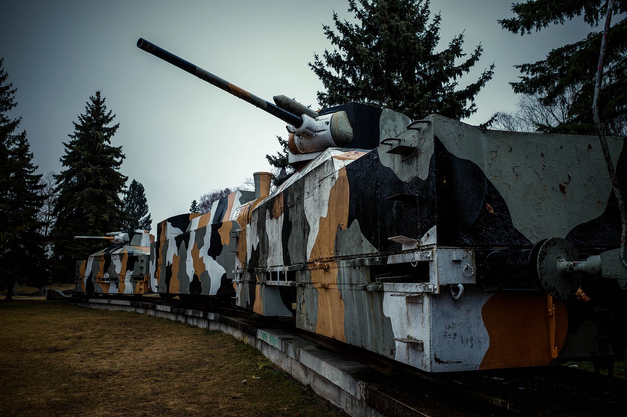 Tank War Combat Military Train  - MikeWildadventure / Pixabay