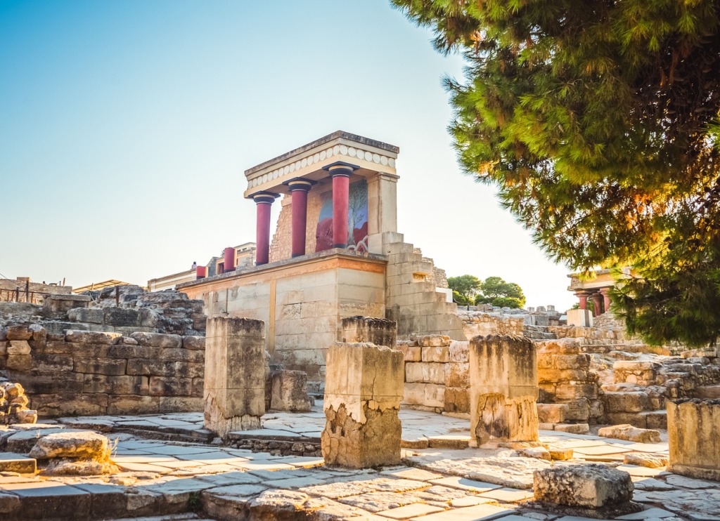 Temple Columns Ruins Crete Knossos  - LNLNLN / Pixabay