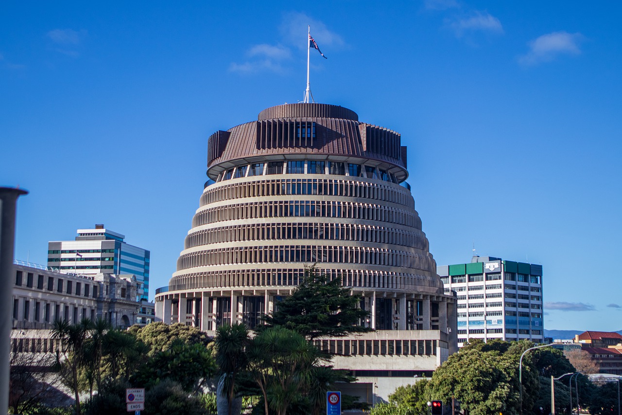 The Beehive New Zealand Wellington  - Squirrel_photos / Pixabay