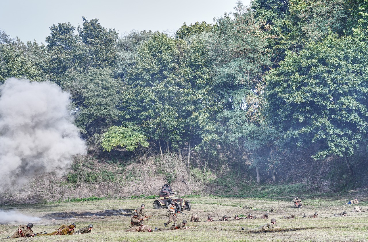 The Military Soldiers Staging - PiotrZakrzewski / Pixabay