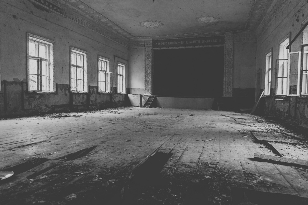 Theatre Chernobyl Abandoned Ukraine  - victoraf / Pixabay