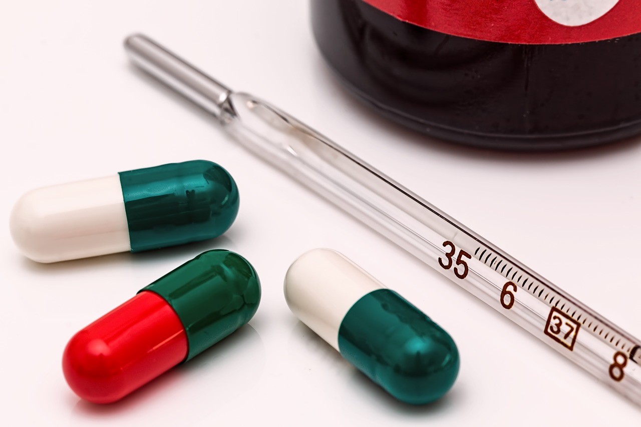 Thermometer Temperature Fever Flu  - stevepb / Pixabay