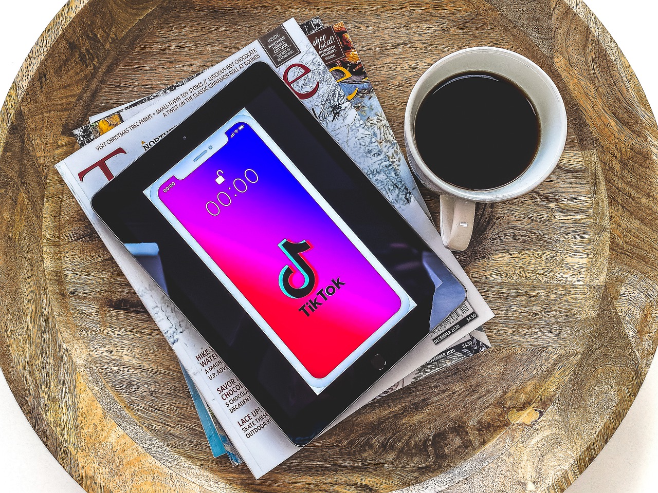 Tiktok Tablet Ipad Magazines - Wokandapix / Pixabay
