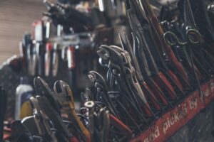 Tools Screwdrivers Hammer Screws  - ericyoary / Pixabay