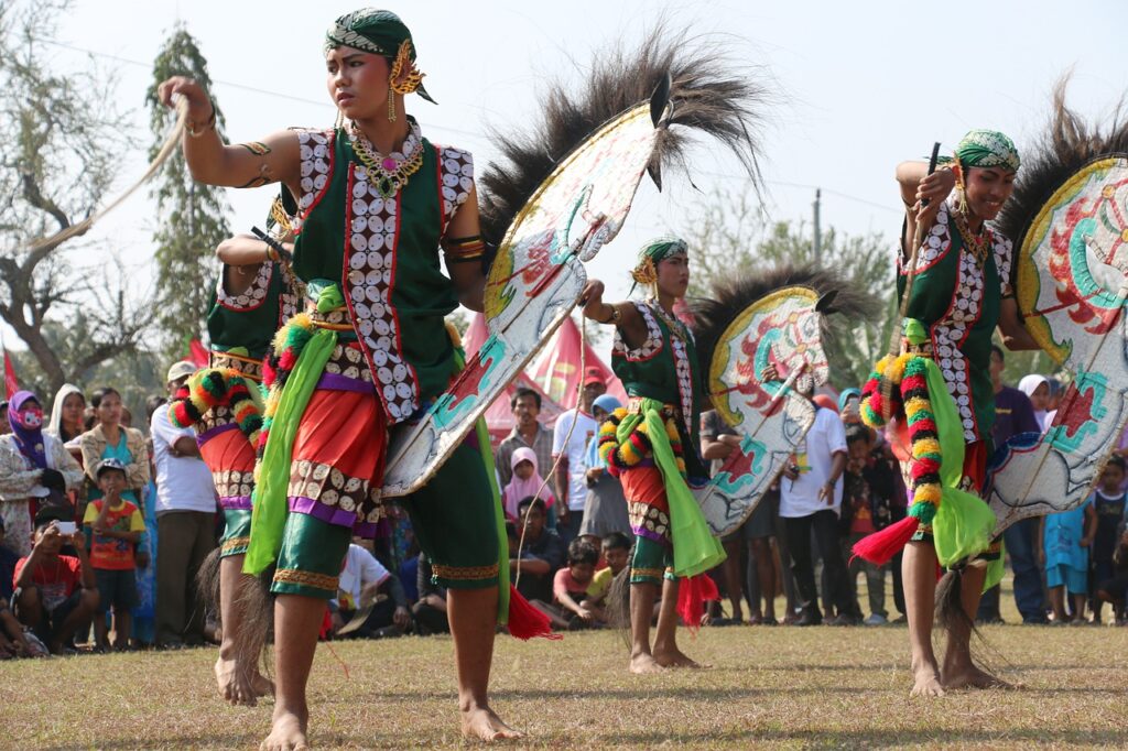 Tradition Dance Culture Indonesian  - masbet / Pixabay