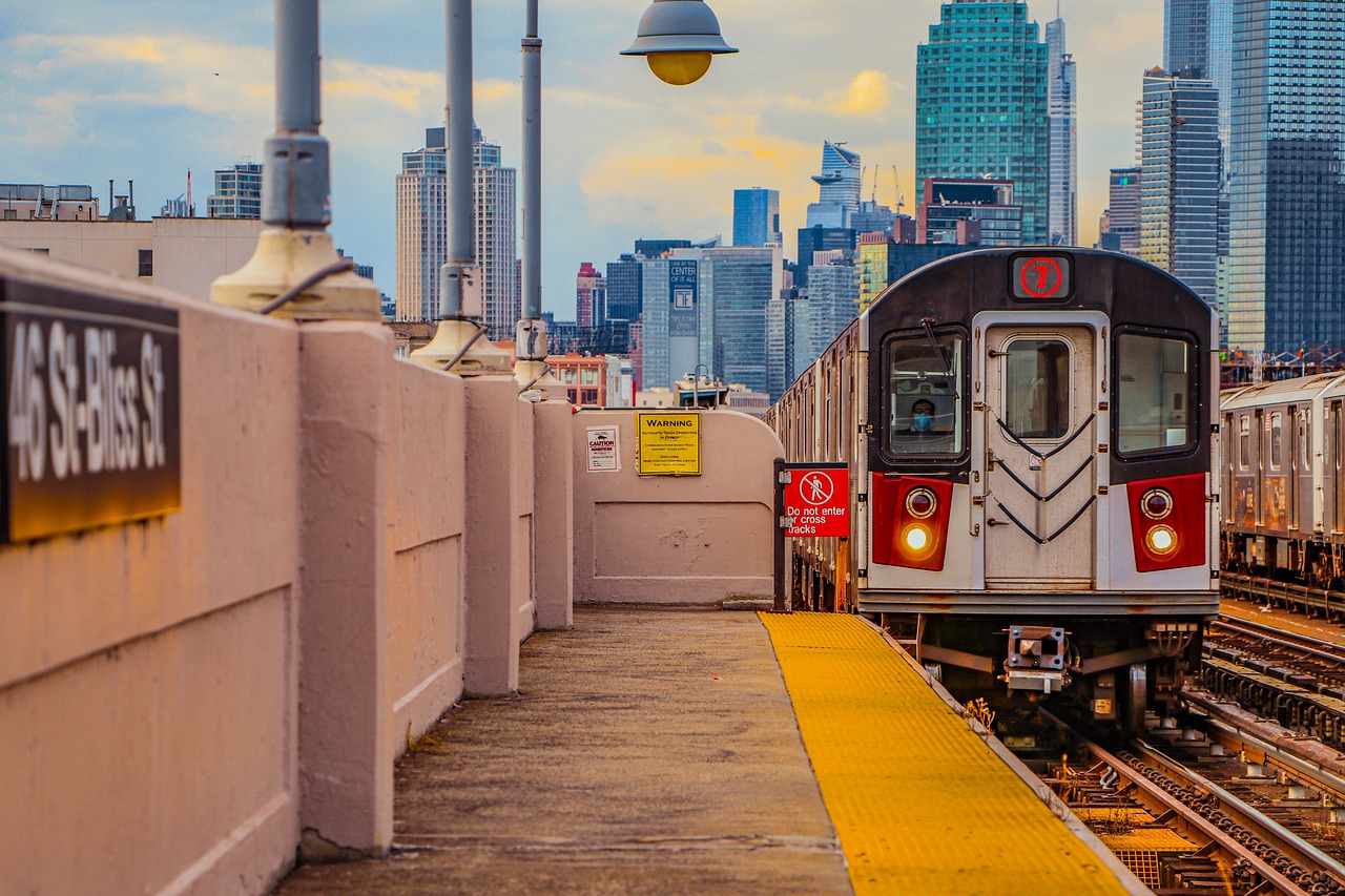 Train Platform Buildings  - DivineLeaders / Pixabay