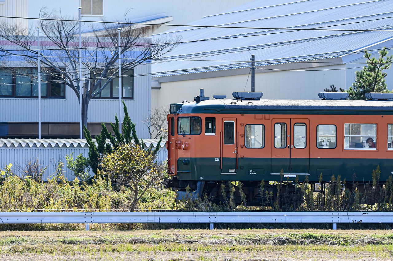 Train Transportation Railway - Johnnys_pic / Pixabay