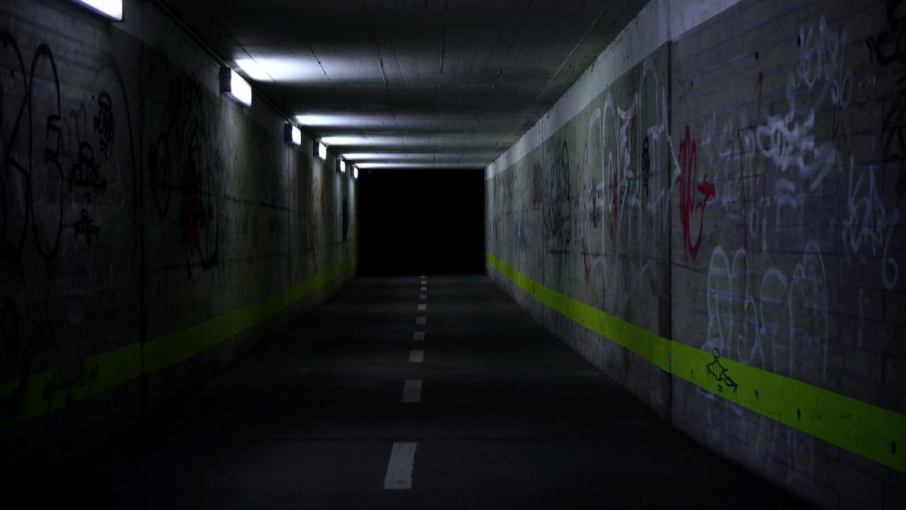 Underpass Tunnel Graffiti Passage - jakob5200 / Pixabay