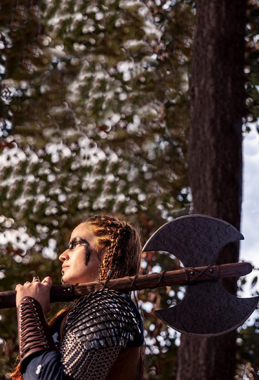 Viking Warrior Woman Axe Fantasy  - Plain-Jane / Pixabay