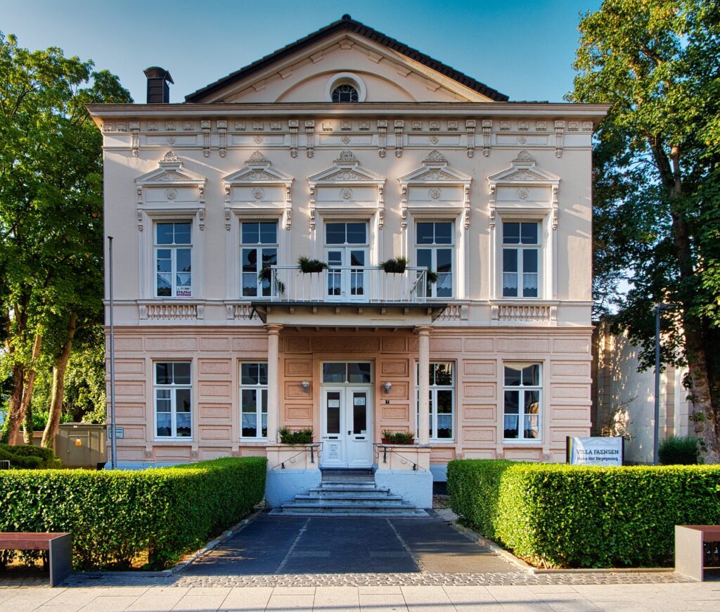 Villa Faensen Eschweiler House  - PHOTOGRAPHY-toporowski / Pixabay
